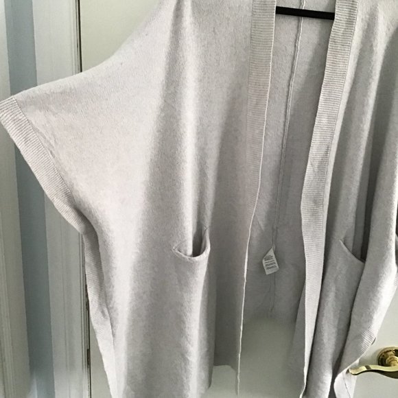 ARITZIA Golden by TNA Roohan Grey Knit Oversized Cardigan Size XXS/XS - Picture 4 of 7